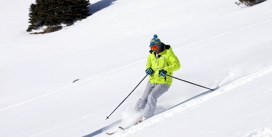 Skiing in Telluride