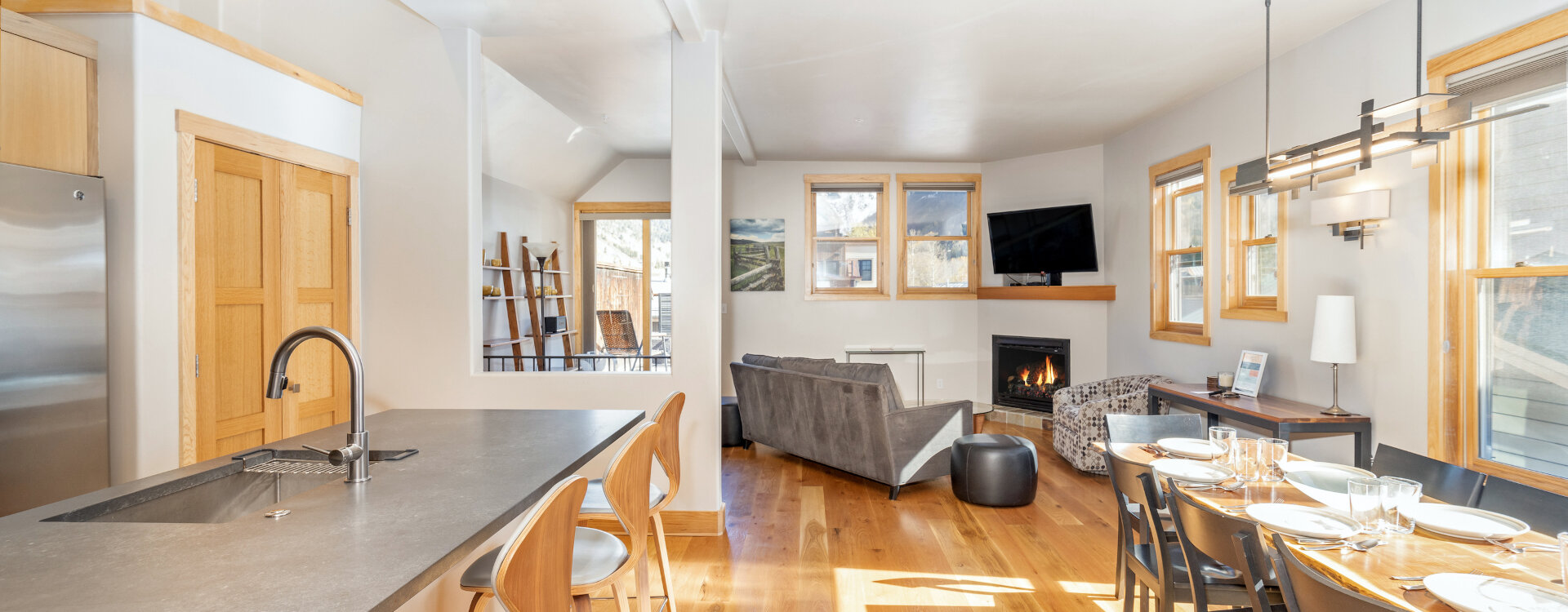 1.01-Telluride-Loft-at-Livery-Living-Areas