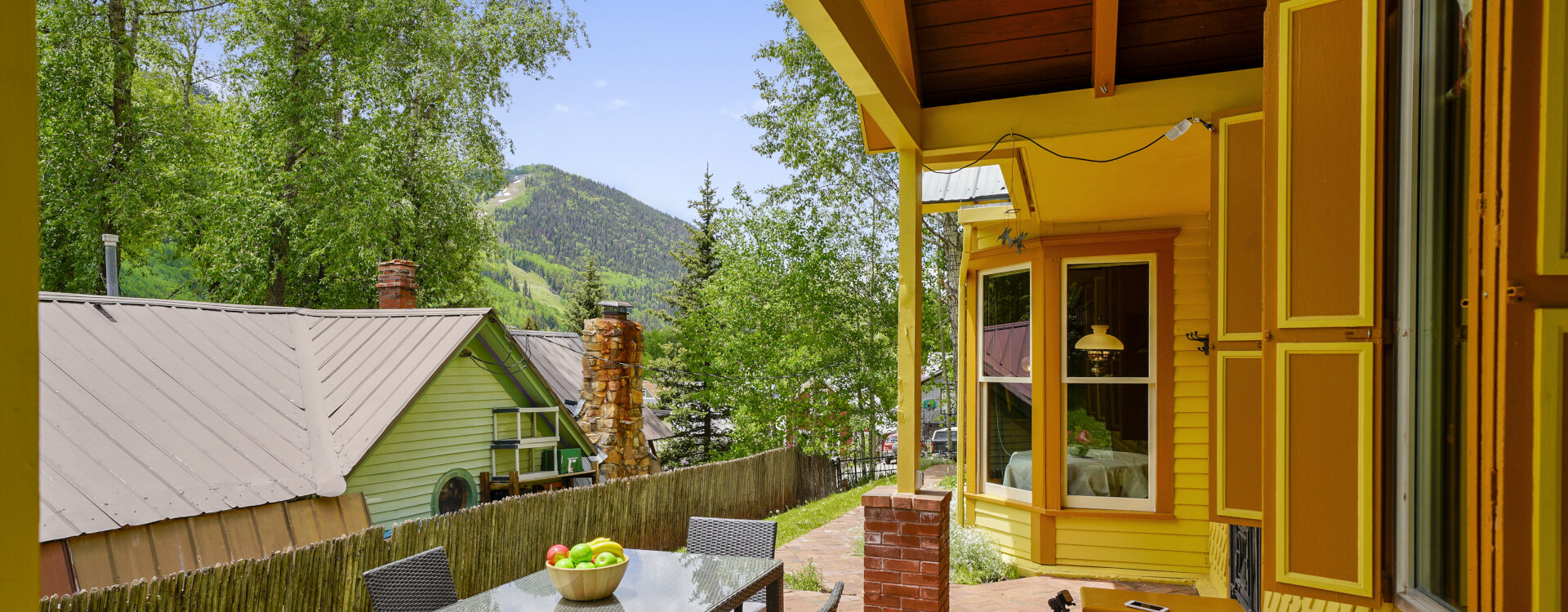 1.06-telluride-summer-haus-Exterior-Patio-2