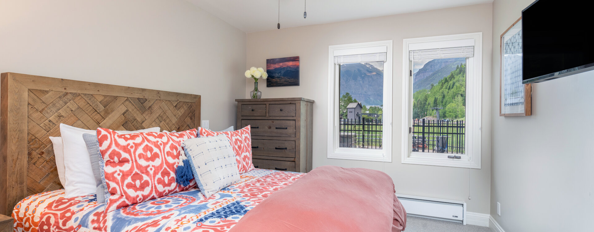 10-Telluride-Etta-Place-102-Guest-Bedroom