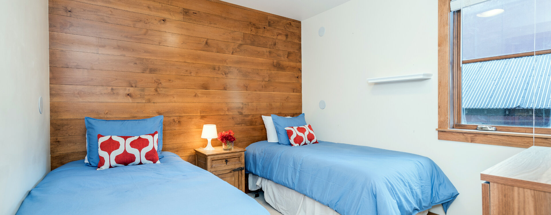10-Telluride-Skyline-at-Meribel-Guest-Bedroom