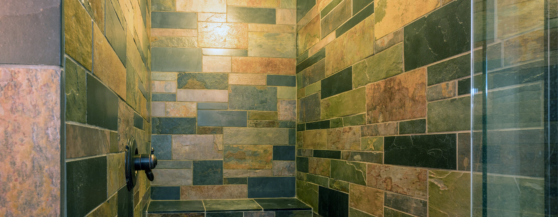 11-Telluride-Pacific-Place-Guest-Bathroom-1-Shower-Web