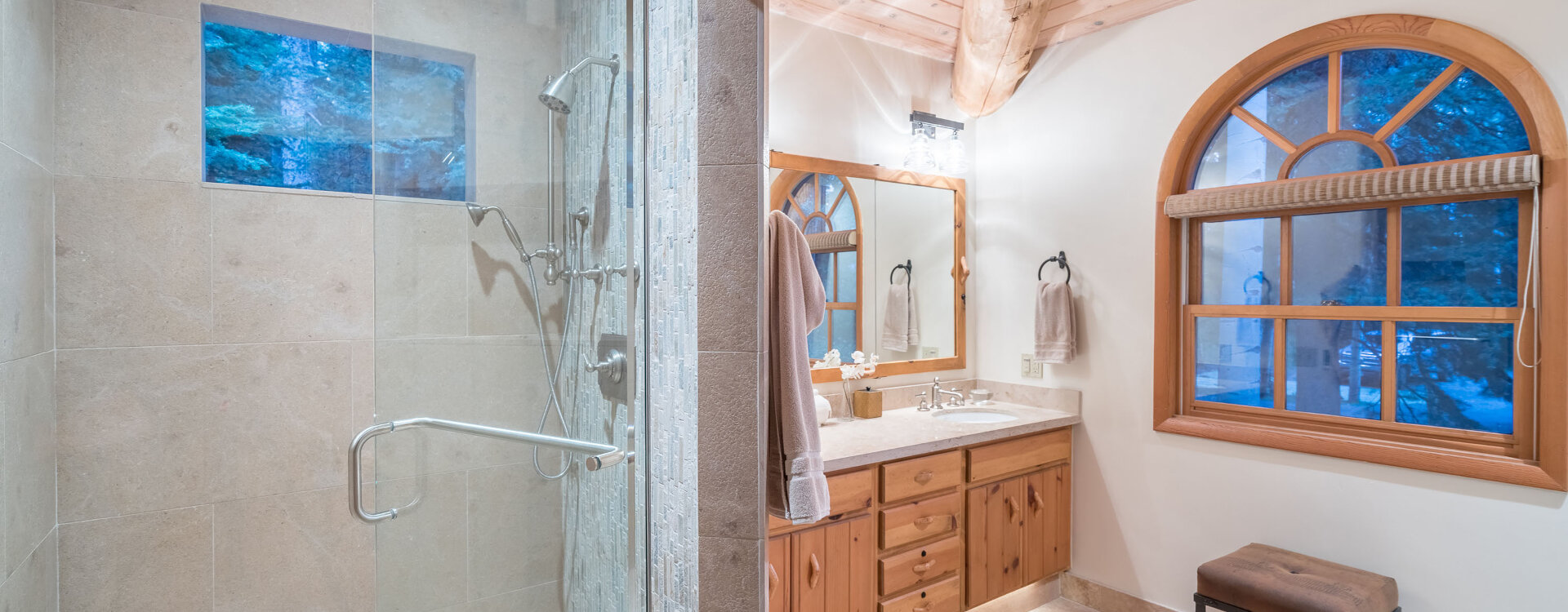 12-Telluride-Yellow-Brick-Cabin-Master-Bathroom