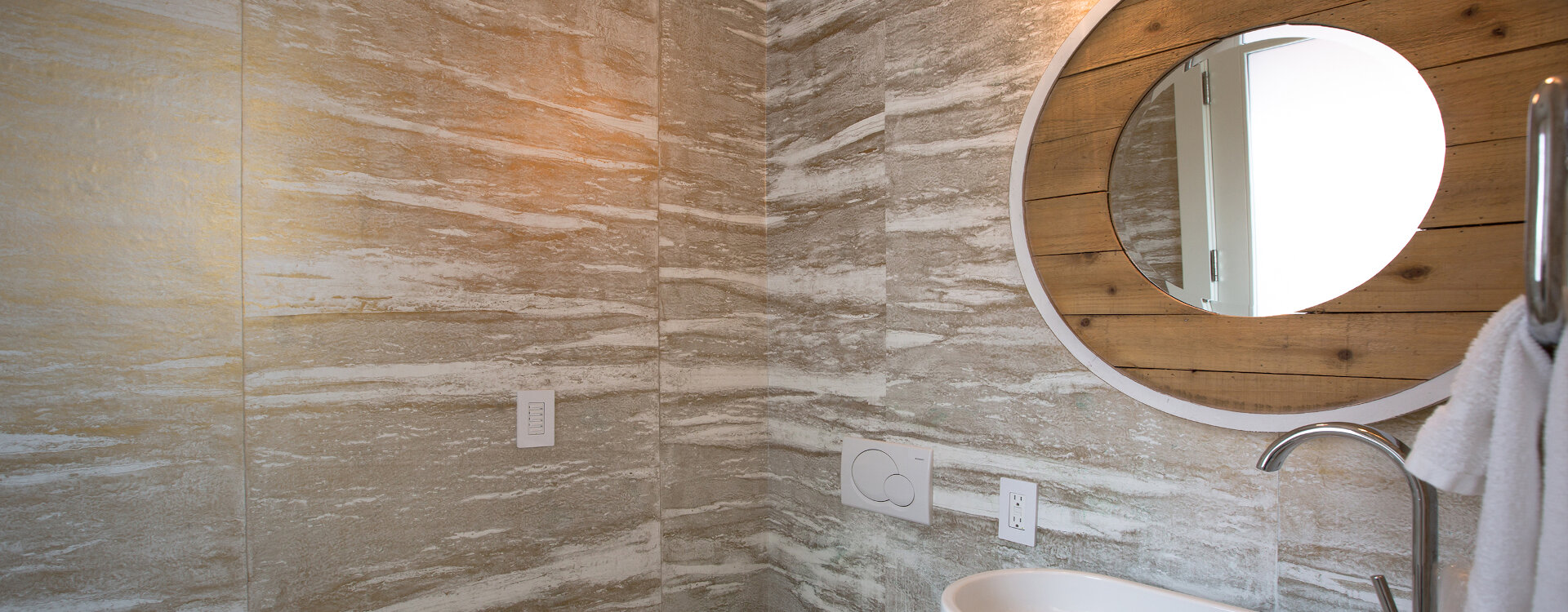 13-Telluride-Meribel-Penthouse-Powder-Room-web