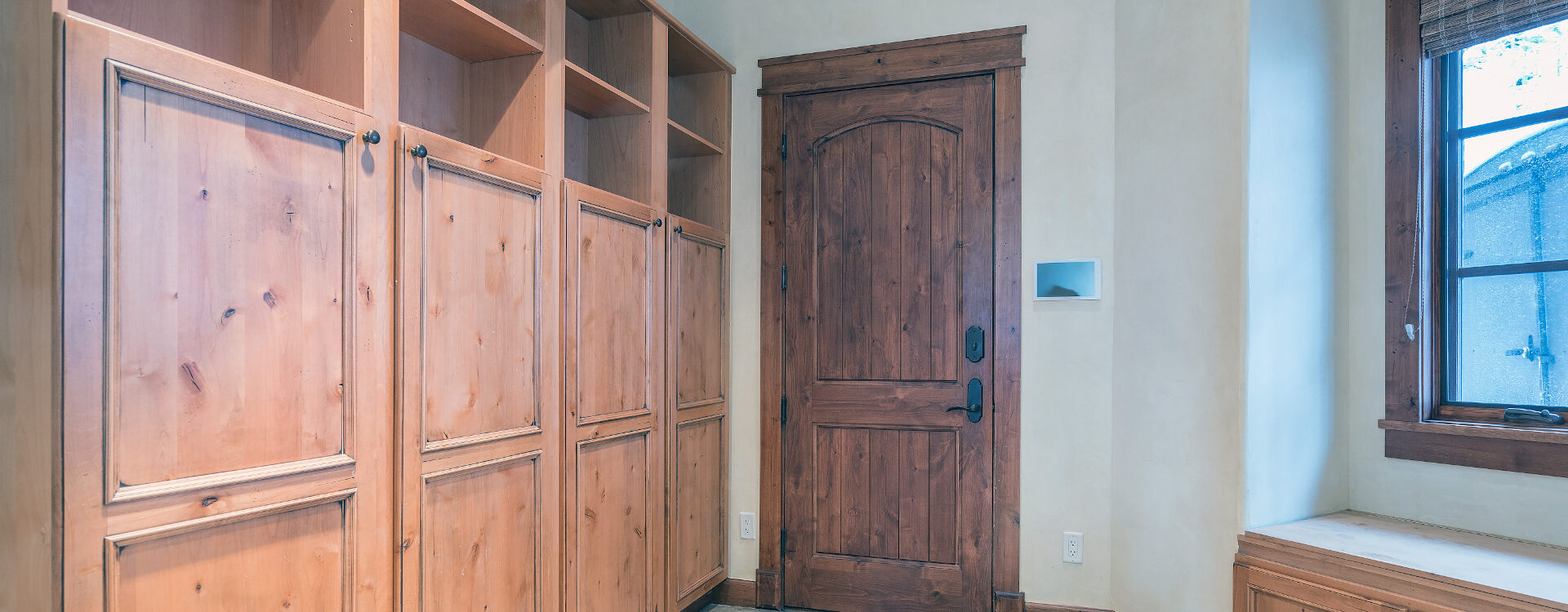 14-Telluride-Autumn-Ridge-Mudroom