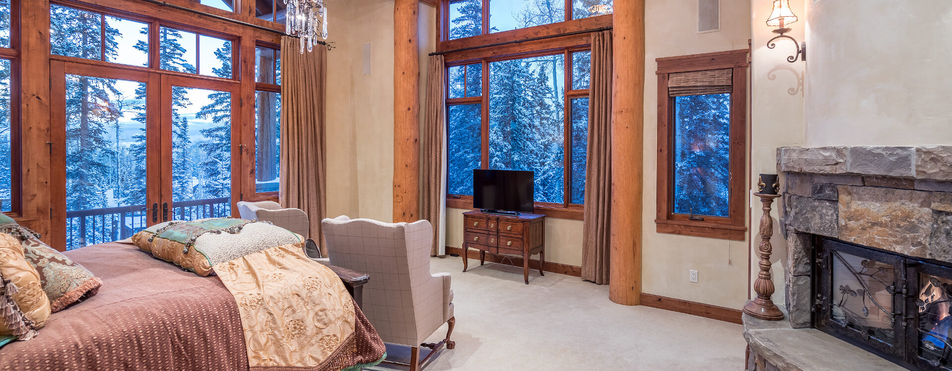 18-Telluride-Autumn-Ridge-Master-Bedroom(1)