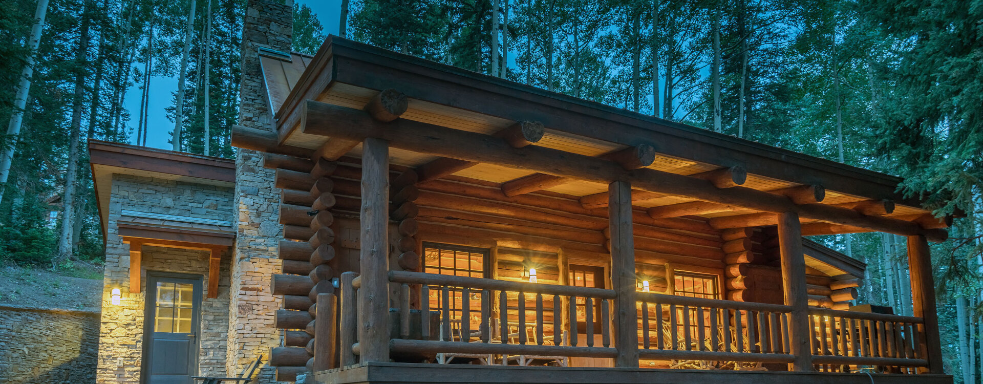 2-Telluride-Yellow-Brick-Cabin-Exterior-Low