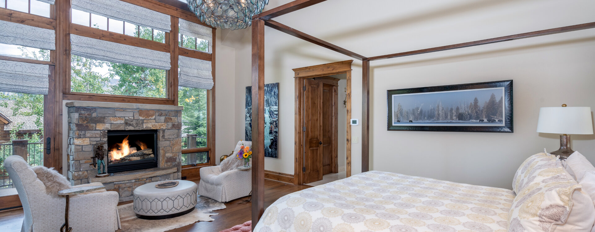 2.01-mountain-village-pinnacle-master-bedroom-1-web