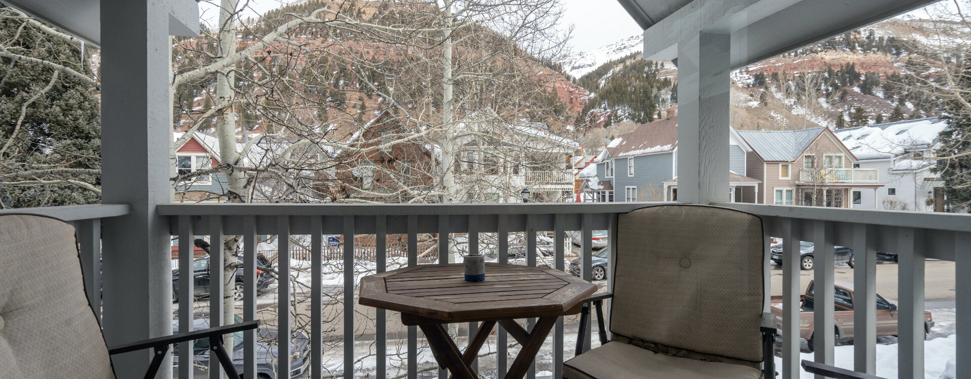 2.02-telluride-bluebird-day-master-bedroom-deck-web