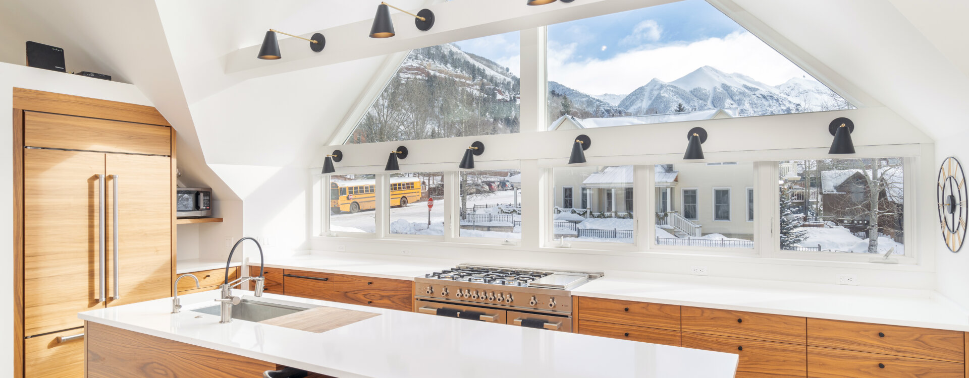 2.02-telluride-top-town-kitchen