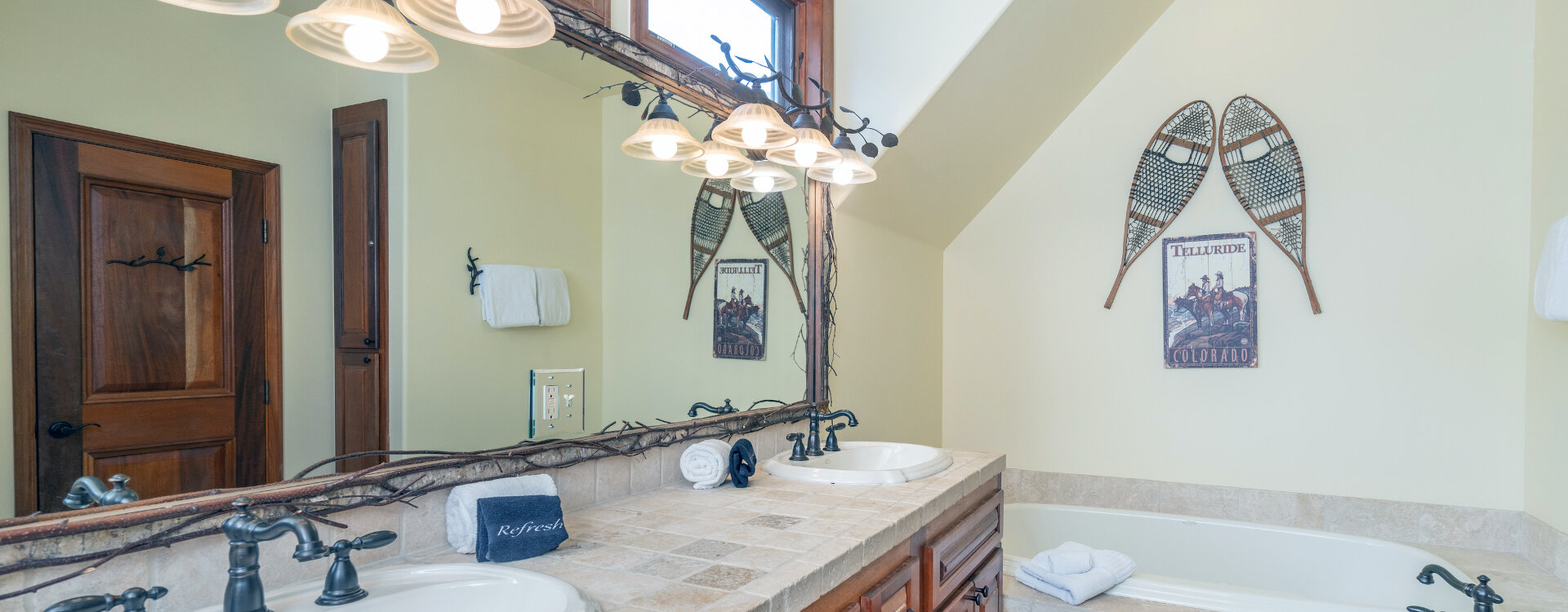 2.03-telluride-bluebird-day-master-bathroom-web