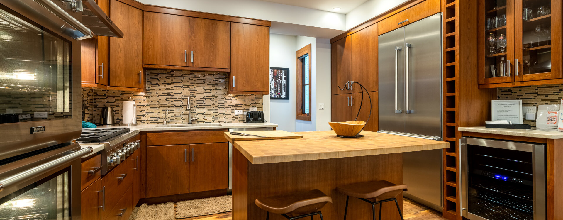 2.08-telluride-local-luxury-kitchen-island