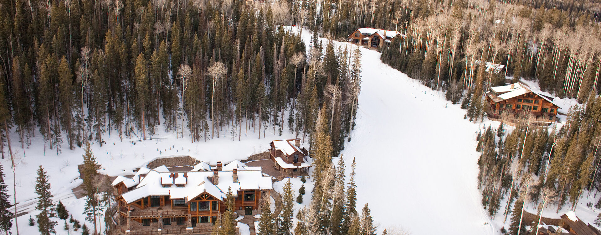 3-Telluride-Autumn-Ridge-Exterior