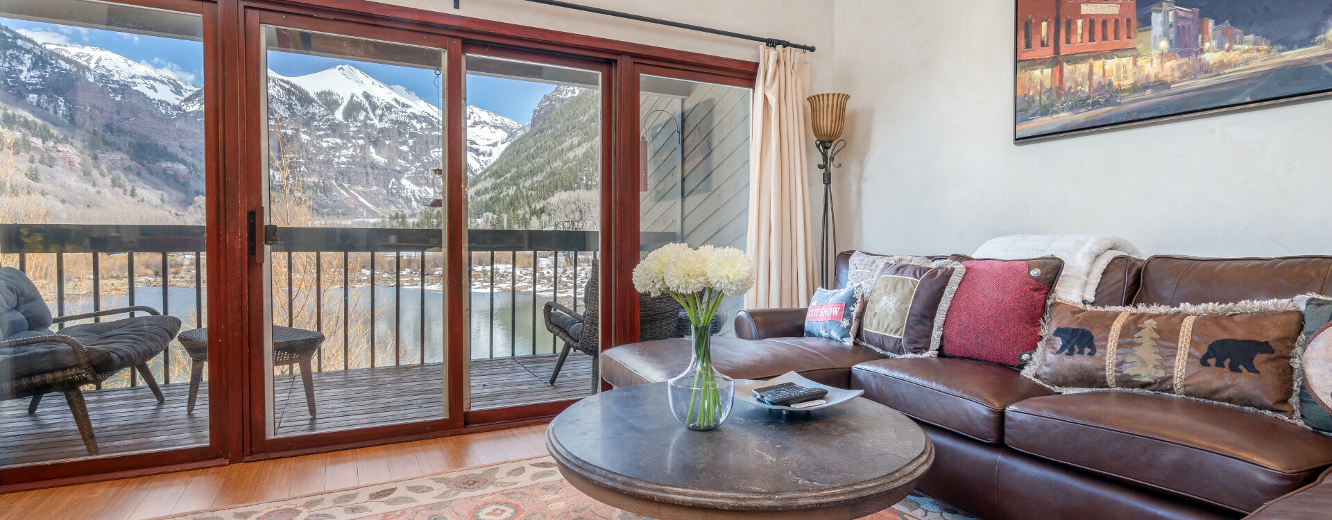 3-Telluride-Riverside-B201-Living-with-View
