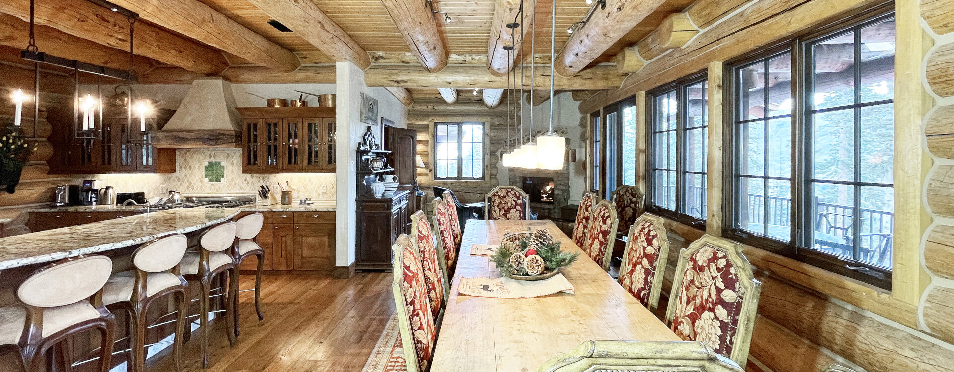 3.01-Mountain-Village-Vacation-Rental-Hilltop-Hideaway-dining-room-3