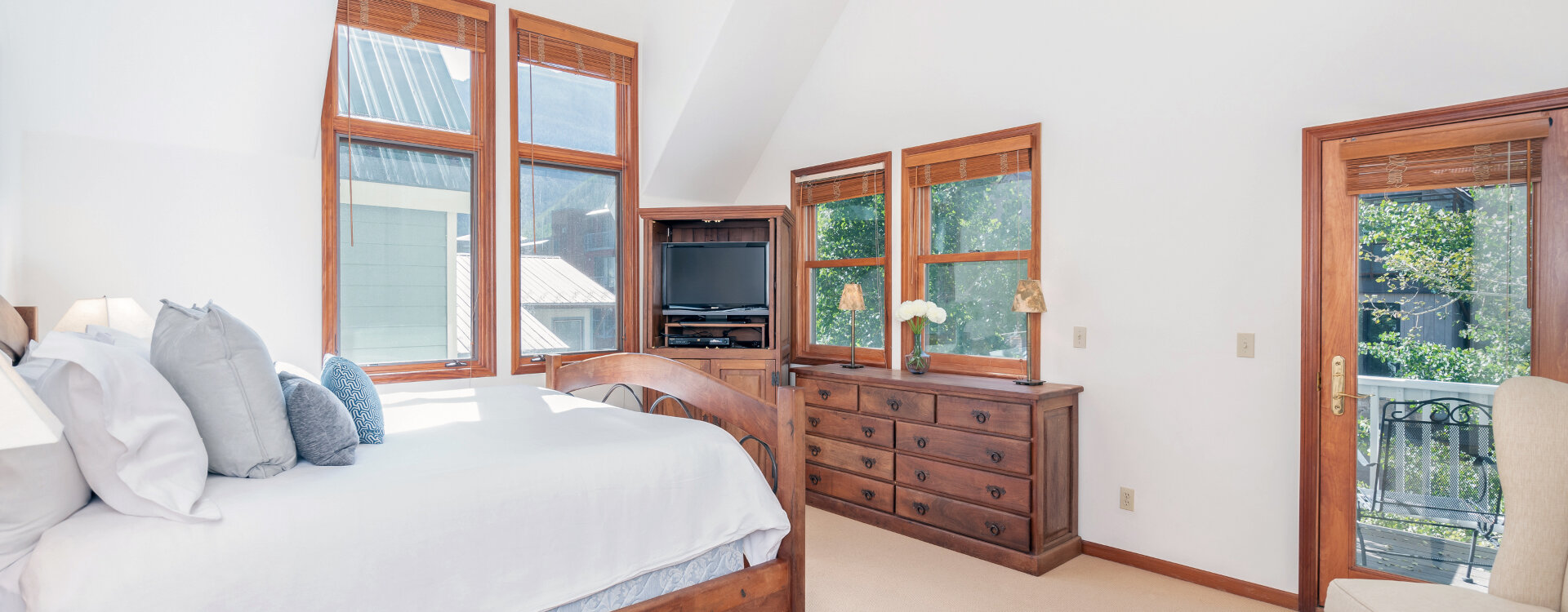 3.01-telluride-south-pacific-new-master-bedroom-web