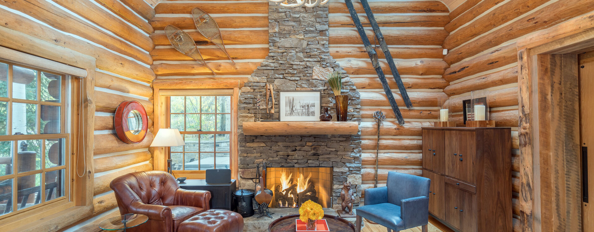 4-Telluride-Yellow-Brick-Cabin-Living