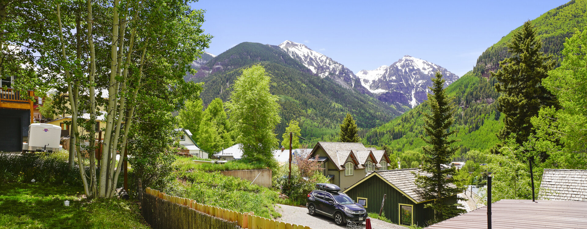 4.01-telluride-summer-haus-mountain-view