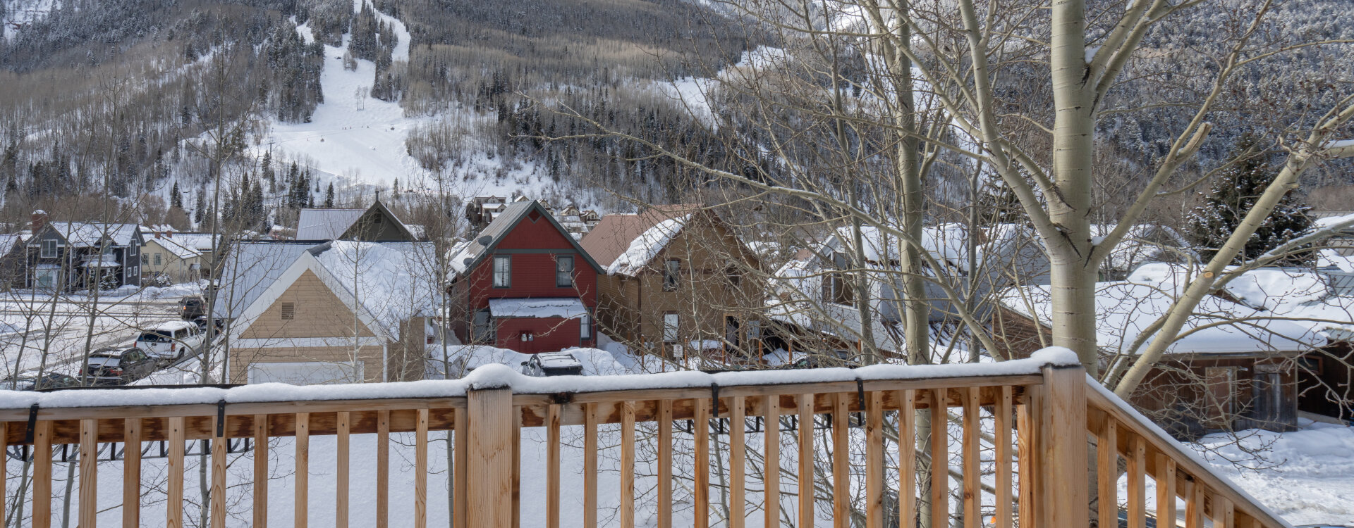 4.01-telluride-top-town-deck-view