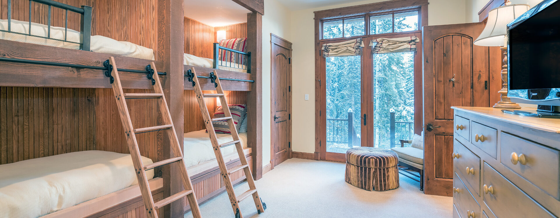 41-Telluride-Autumn-Ridge-Bunk-Room