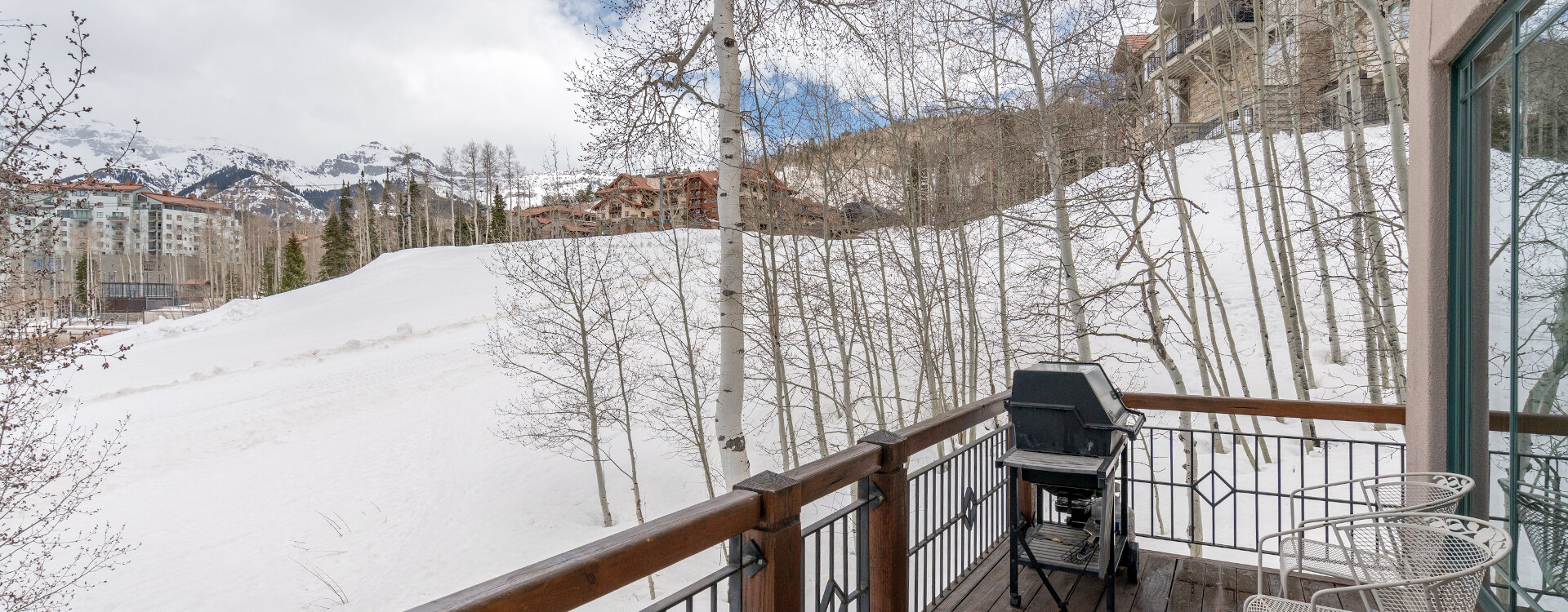 5-Telluride-Pine-Meadows-138-Living-Level-Deck