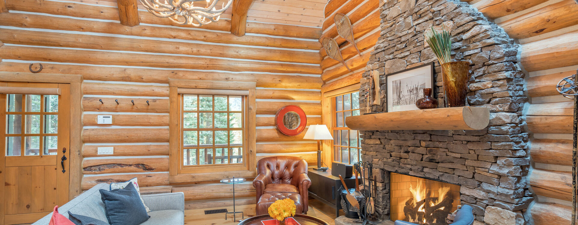 5-Telluride-YellowBrick-Cabin-Livingroom