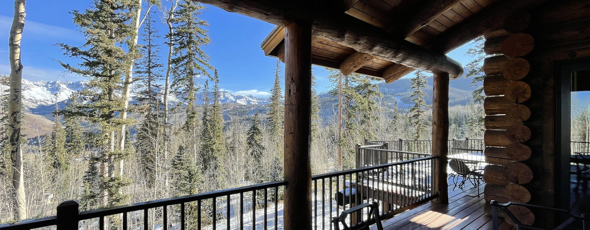 5.04-Mountain-Village-Vacation-Rental-Hilltop-Hideaway-deck-off-dining-room-5