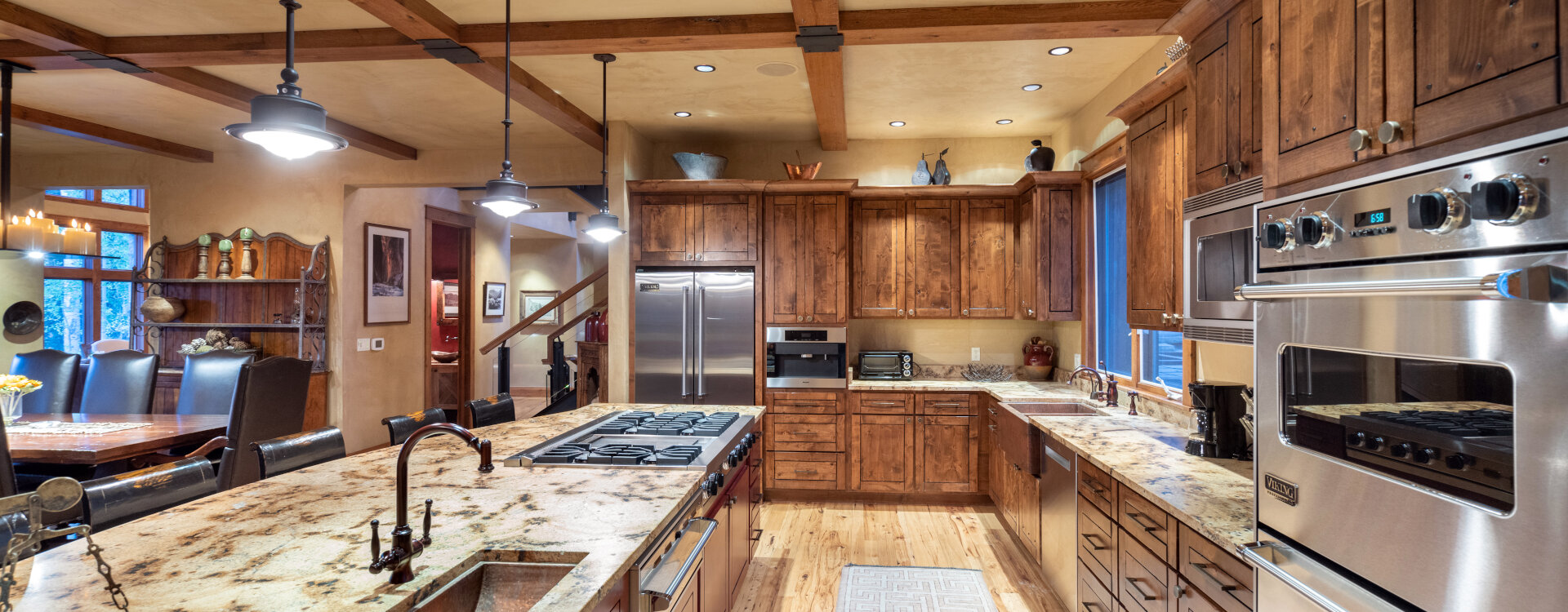 6.5-Telluride-Alpenglow-Kitchen-Interior