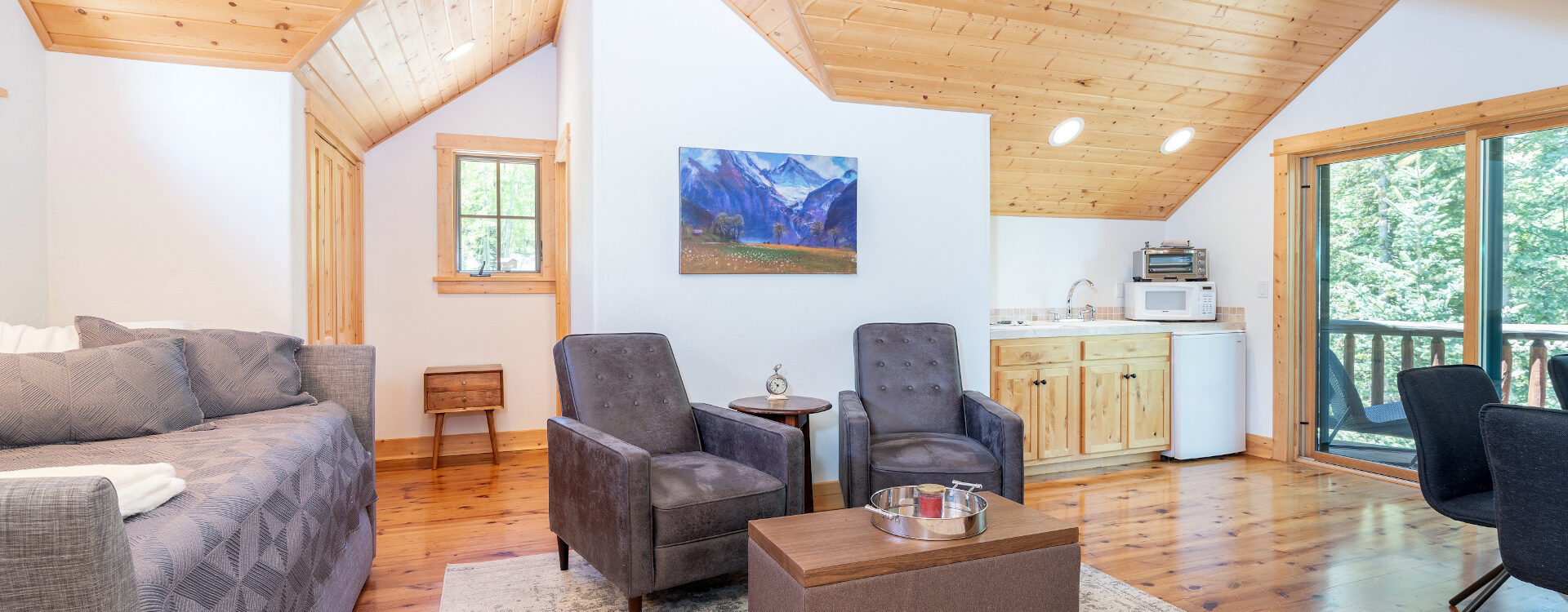 8.01-mountain-village-mountain-melody-studio-apartment-living-area-Web