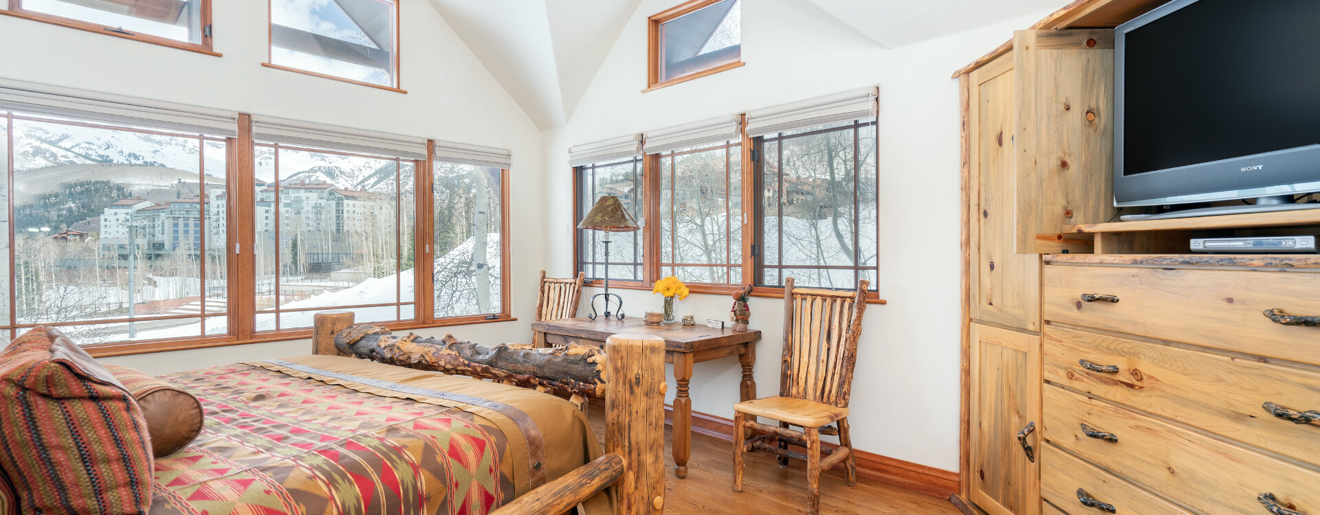 9-Telluride-Pine-Meadows-138-Master-Bedroom-2