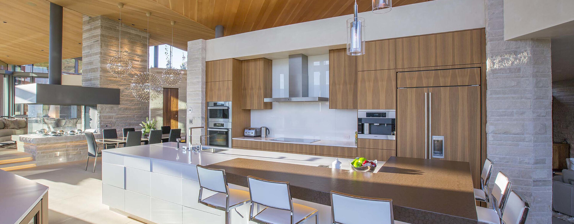 Copy of 11-RemoteTelluride-SunsetRidge-KitchenRevDay-Web