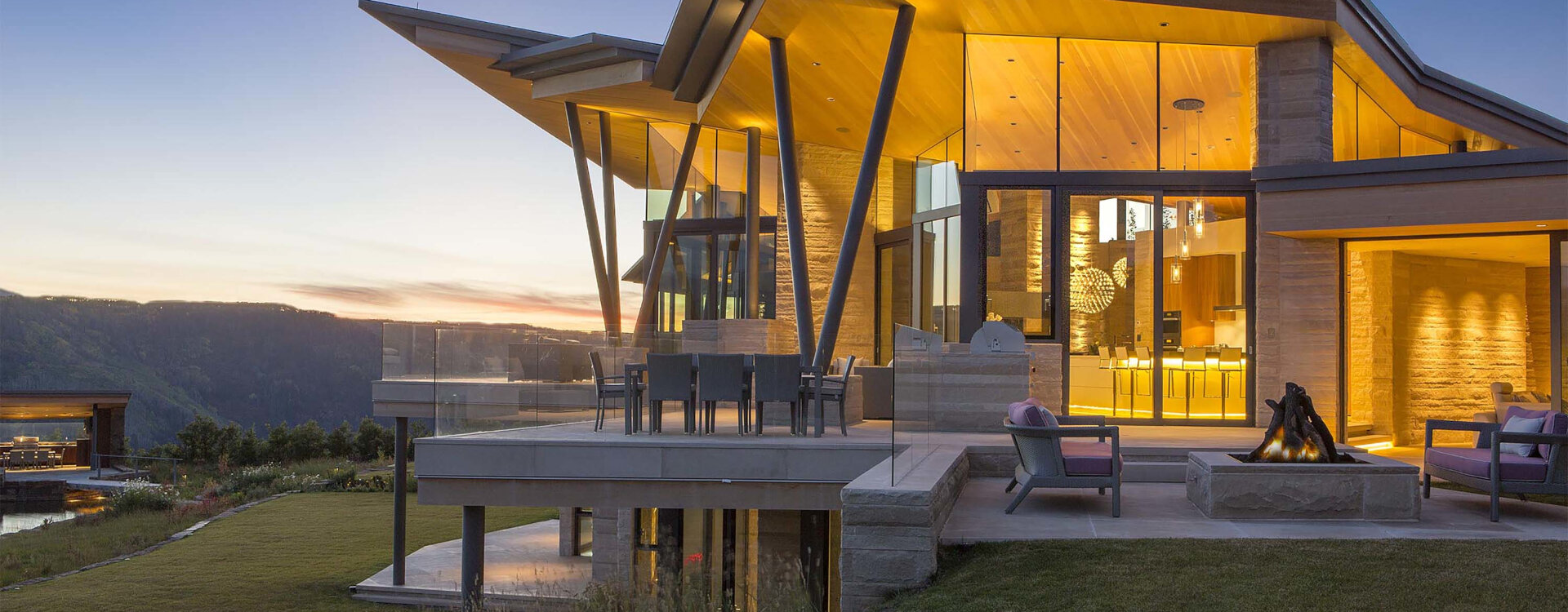 Copy of 15-RemoteTelluride-SunsetRidge-ExtCabanaGlowTight-Web