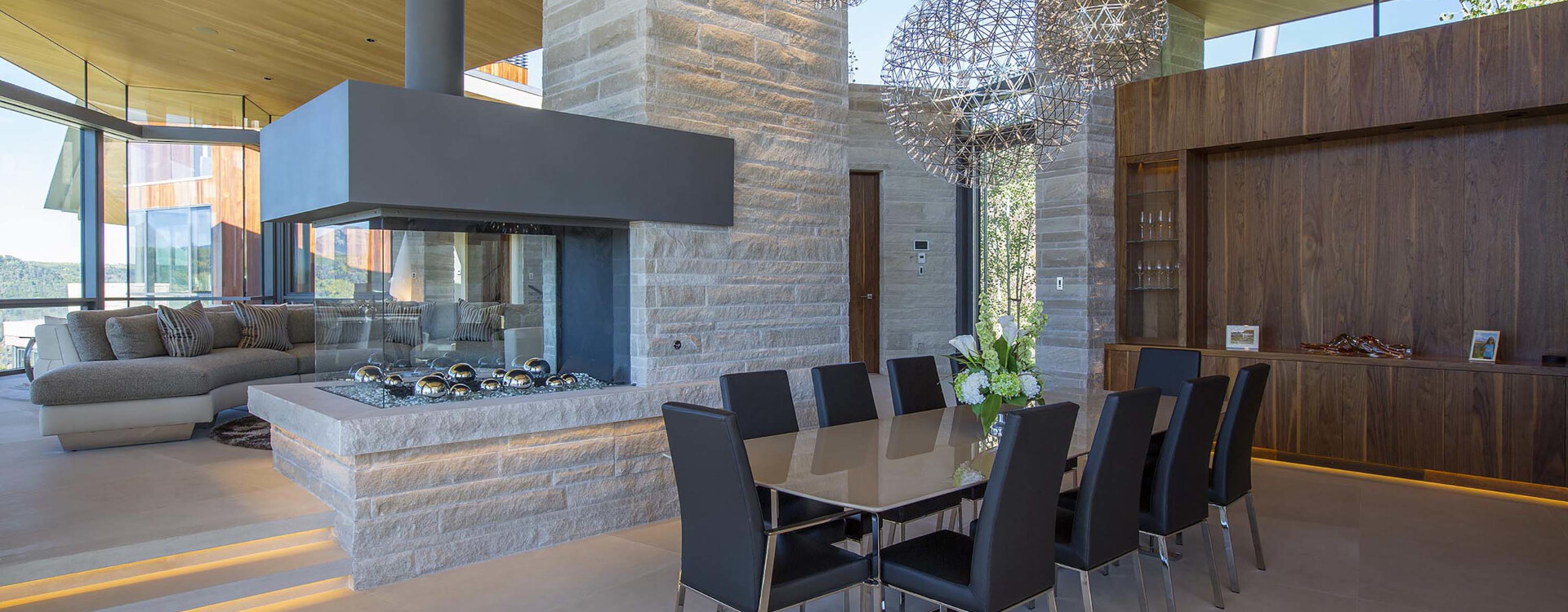 Copy of 20-RemoteTelluride-SunsetRidge-DiningRoomlr-Web