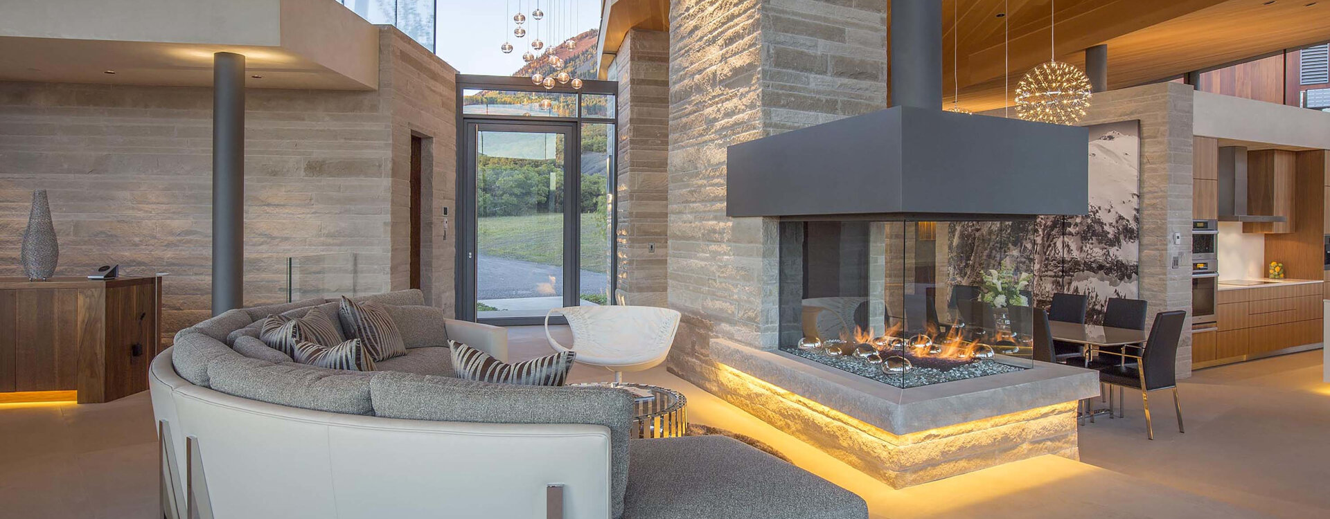 Copy of 25-RemoteTelluride-SunsetRidge-LivingRoomsittingFire-Web