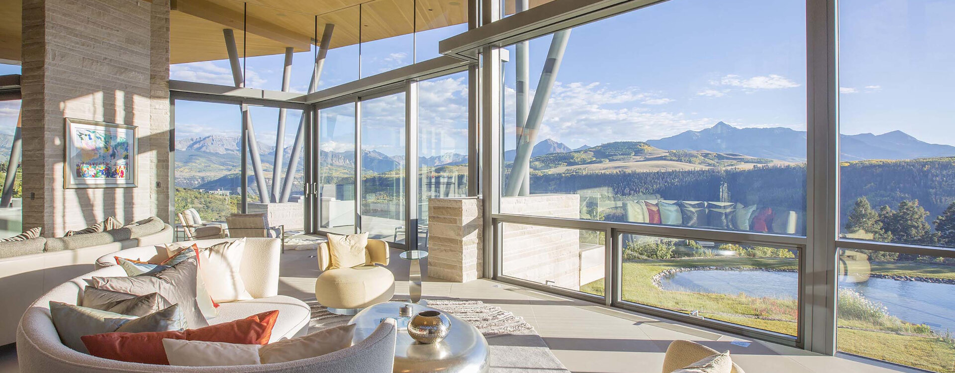 Copy of 30-RemoteTelluride-SunsetRidge-LivingRoomwilsonDay-Web
