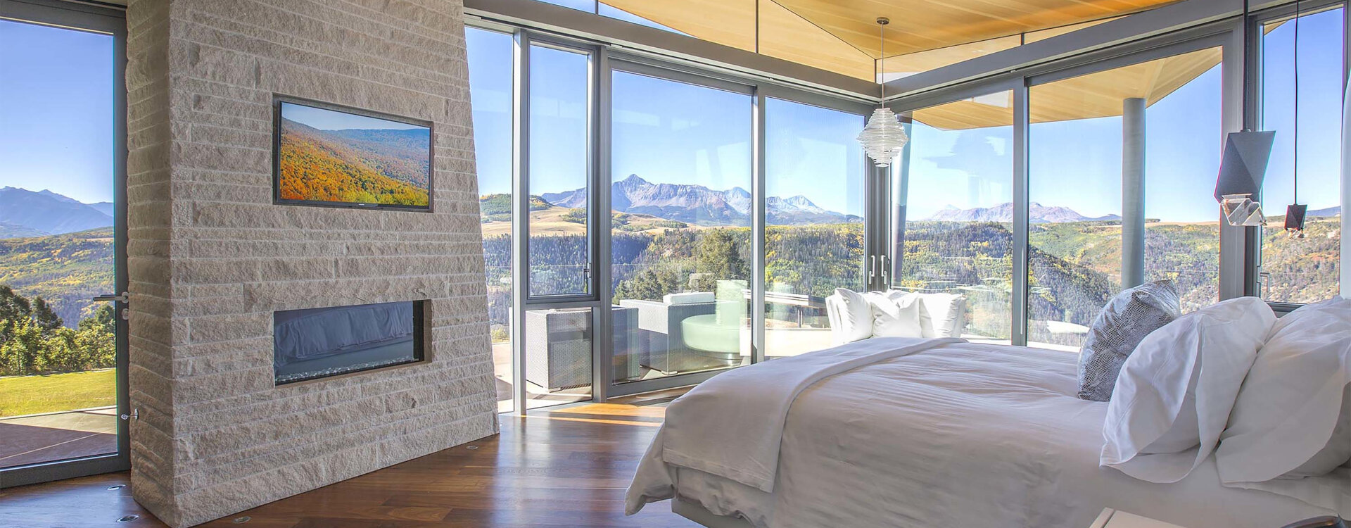 Copy of 34-RemoteTelluride-SunsetRidge-MasterbedView-Web