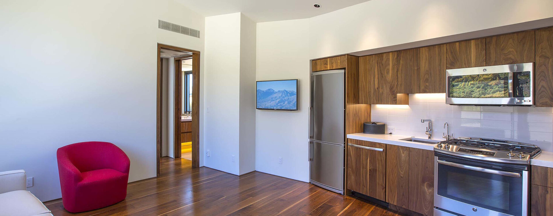 Copy of 65-RemoteTelluride-SunsetRidge-CaretakeKitchen-Web