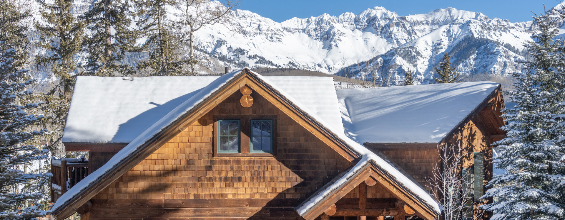 mountain-melody-mountain-village-vacation-rental-exterior-horizon