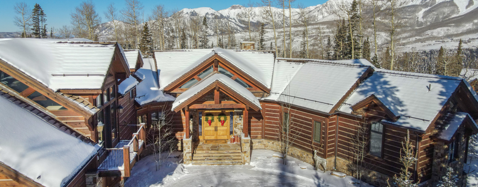 the-pinnacle-mountain-village-vacation-rental-exterior-horizon