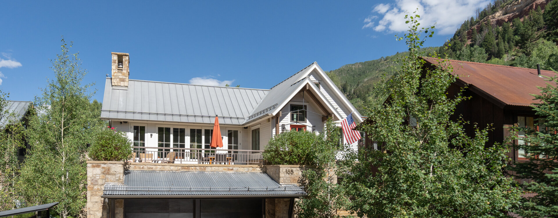 1-Telluride-East-End-Estate-Garage