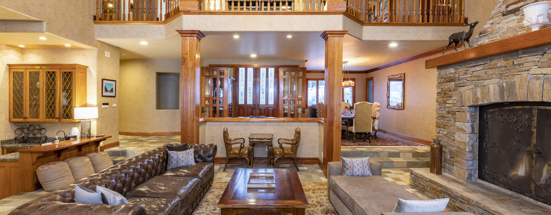 1.01-telluride-gold-hill-living-room