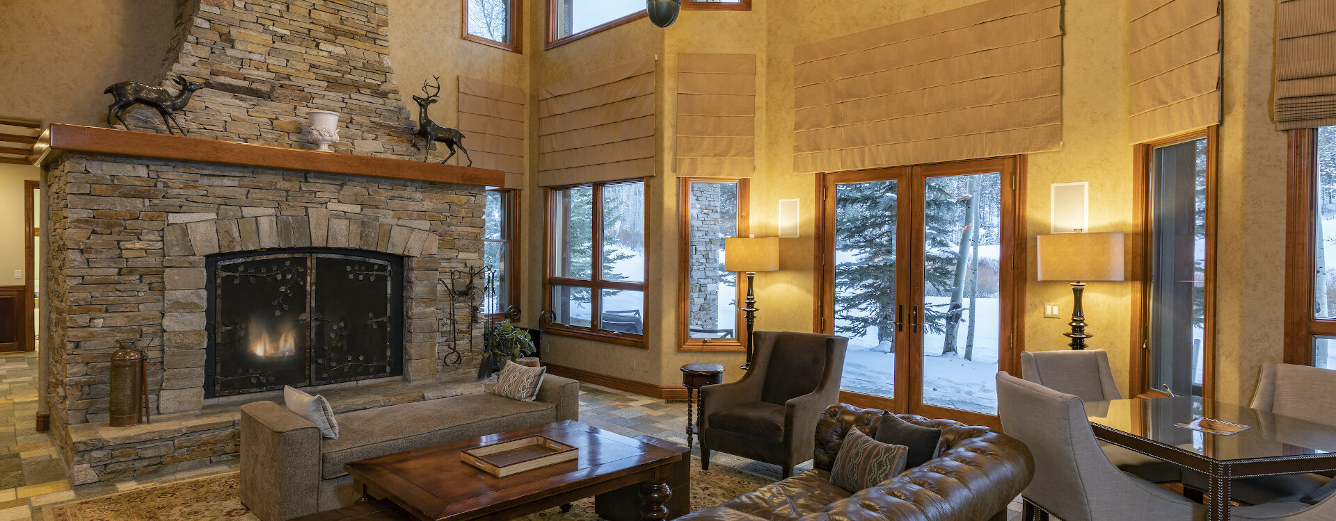 1.02-telluride-gold-hill-living-room-fireplace