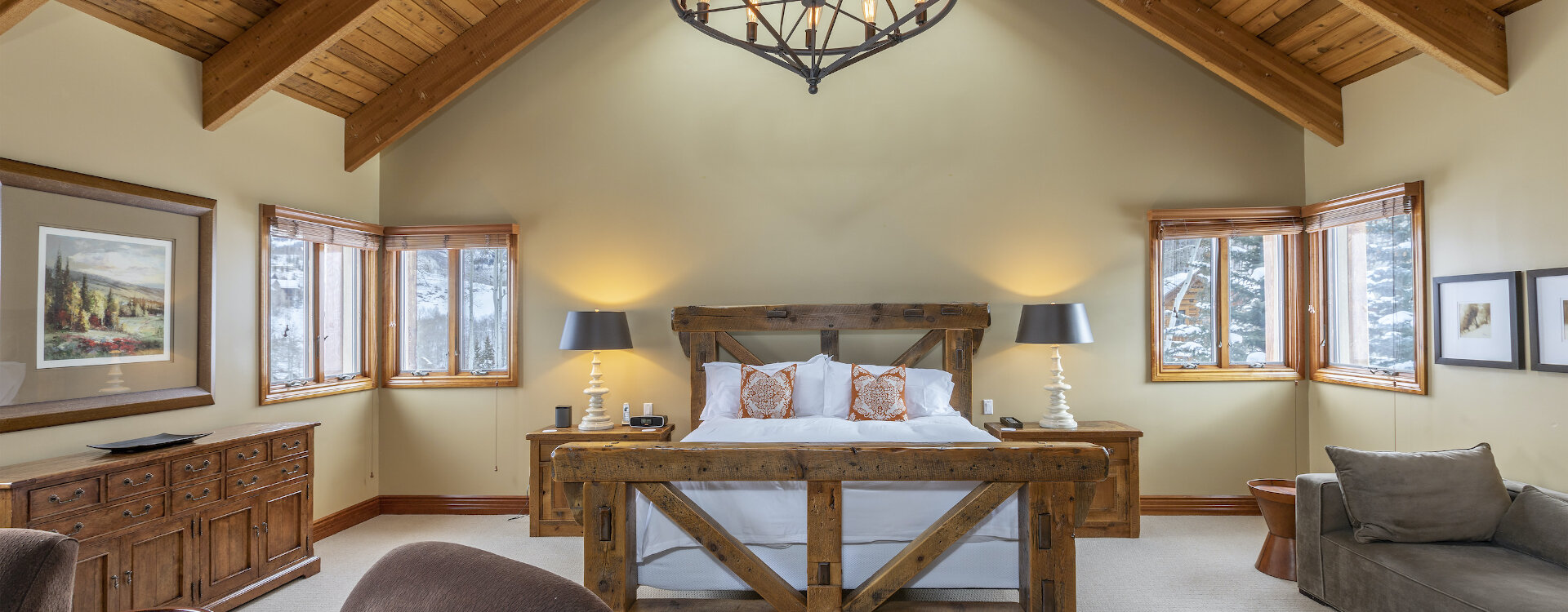 1.20-telluride-gold-hill-master-bedroom