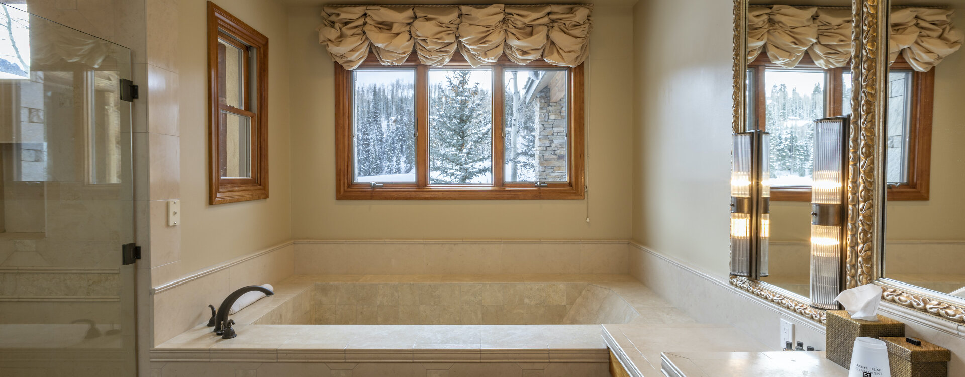 1.22-telluride-gold-hill-master-bathroom