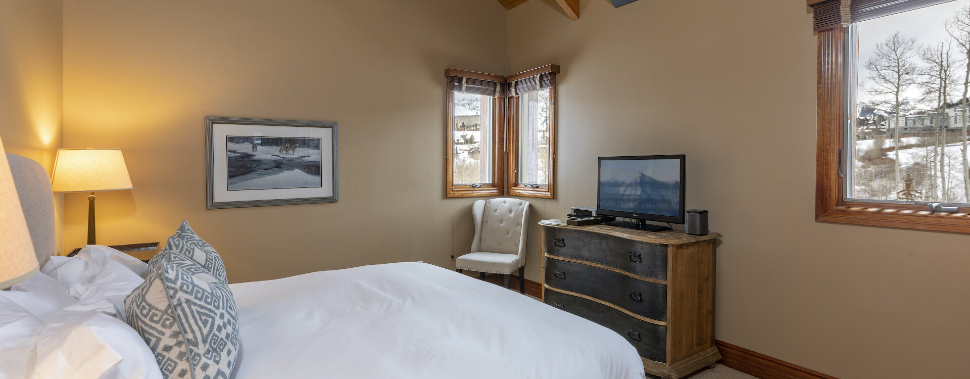 1.28-telluride-gold-hill-second-guest-bedroom
