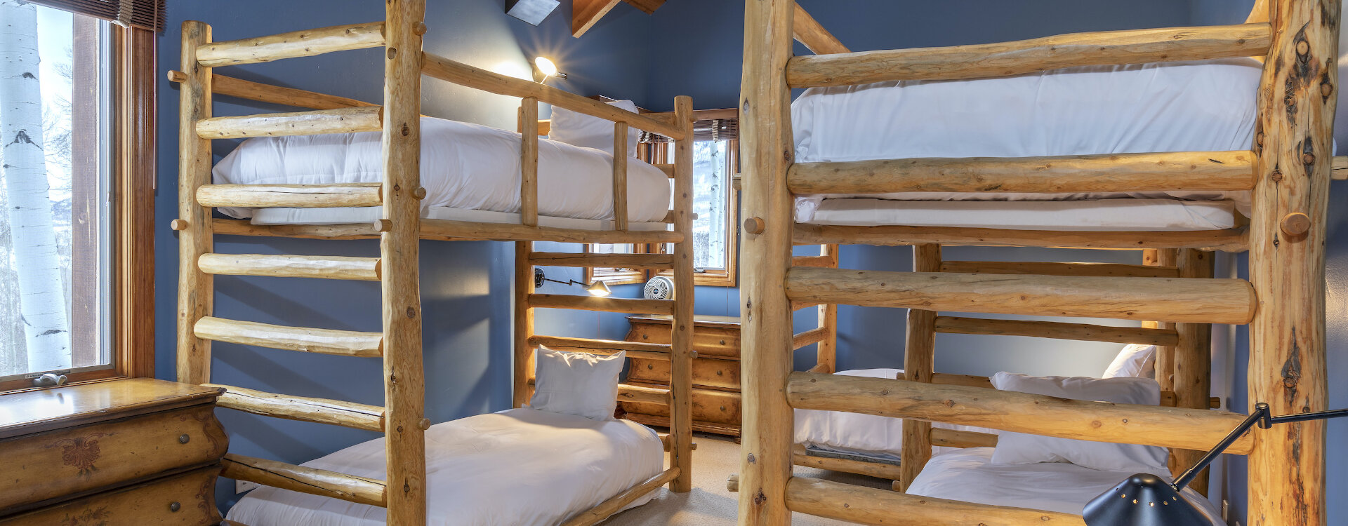 1.32-telluride-gold-hill-bunk-room