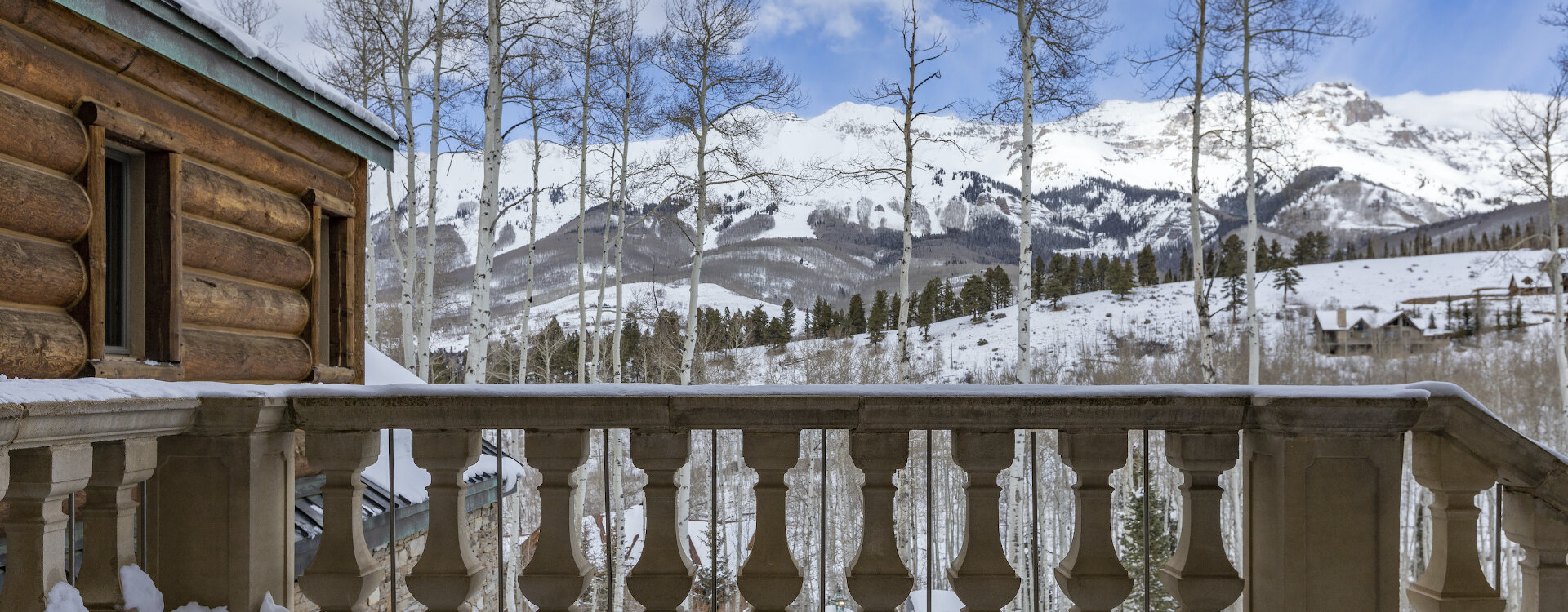1.40-telluride-gold-hill-Entrance-View