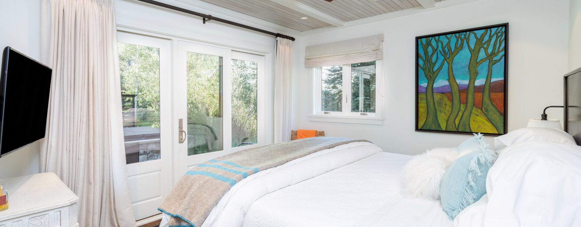 22-Telluride-East-End-Estate-Guest Bedroom-1