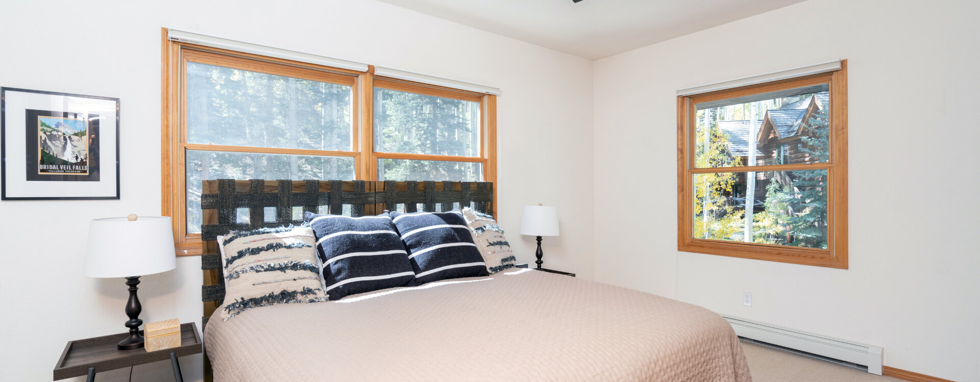 1.15-telluride-haven-on-hang-glider-guest-bedroom