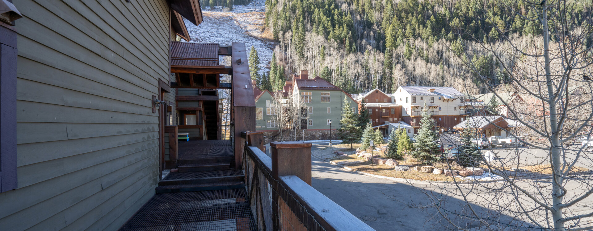 1.09-telluride-double-diamond-3-exterior-view